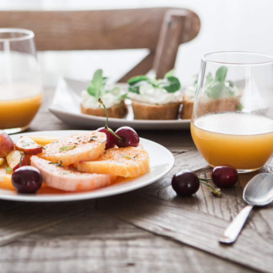 A plate containing some delicious and nutritious food